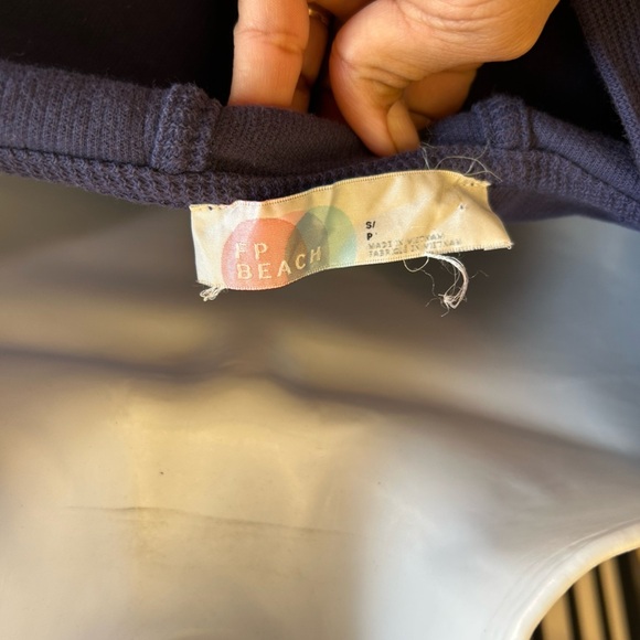 FP Beach Free People Day Tripper Sleeveless Hoodie Oceana Navy Blue Size small - Picture 6 of 7